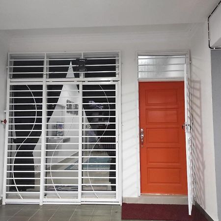 Bb D'Velodrom Homestay Dungun Buitenkant foto